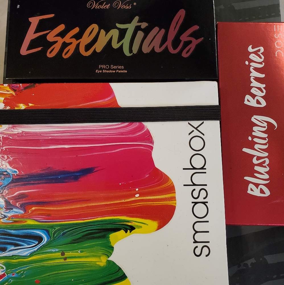 Makeup bundle